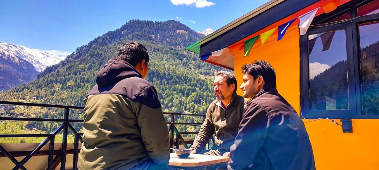 La Vaca India Manali Vandrarhem Exteriör bild